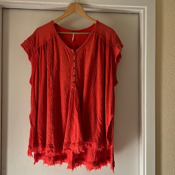 Free People too - Picture 1 of 1